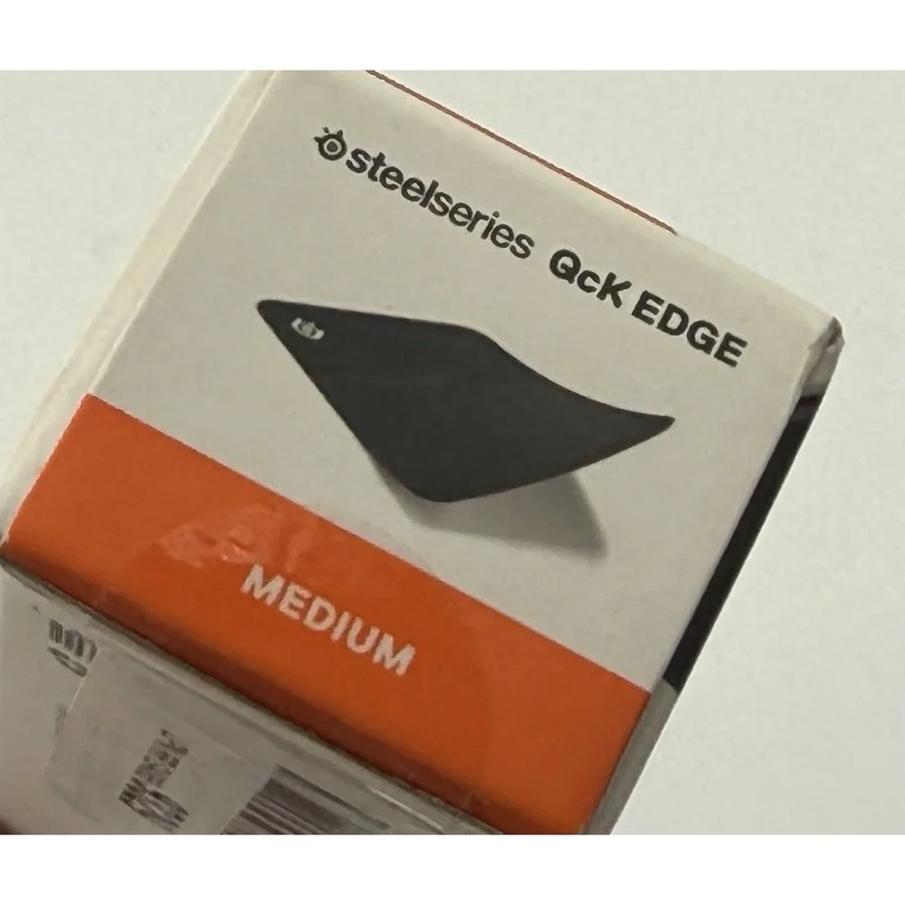 SteelSeries QcK Gaming Mouse Pad Black Medium 12.6 × 10.6 inch New In Box Sealed